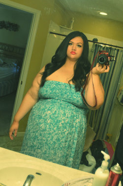 burningangyl:  Selfie in your in-law’s bathroom. Stay classy, amirite? x)  I’m a size 26/28 but the dress is a 22/24 from CATO. ~ุ.00  Nope, not wearing a bra either! :P   So pretty!!!