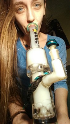 notevenfunnymeh:  morethanfreckles:  notevenfunnymeh:  Preparing for AHS 💀💨  you &amp; this bong are absolutely stunning  😚 you are the sweetest of sweets!  Them eyes!