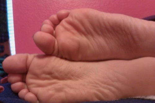 si4feet:  Jessie feet post sock strip adult photos