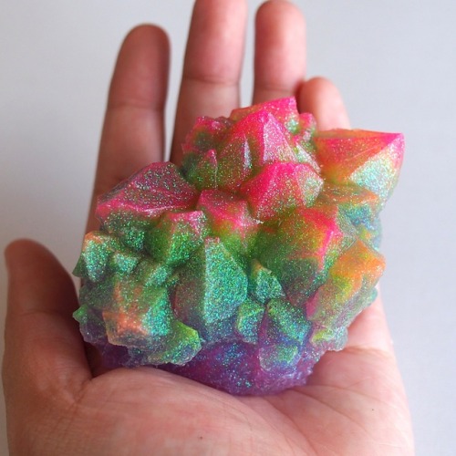 sosuperawesome:Rainbow Resin Decor, by Vintage Loser on EtsySee our ‘crystals’ tag