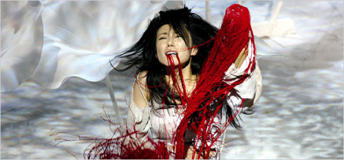 patrickthomson:Hitomi Manaka as Lavinia in Yukio Ninagawa’s 2006 production (Taitasu Andoronikasu) a