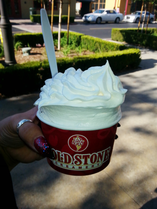 pixie-bitch75:  Stopped at Cold Stone in Victoria Gardens (Rancho Cucamonga), cause i really wanted a sweet cream ice cream w/animal cookies mixed in topped with whip cream. But sadly they no longer have animal cookies… as im sure the cookies offended