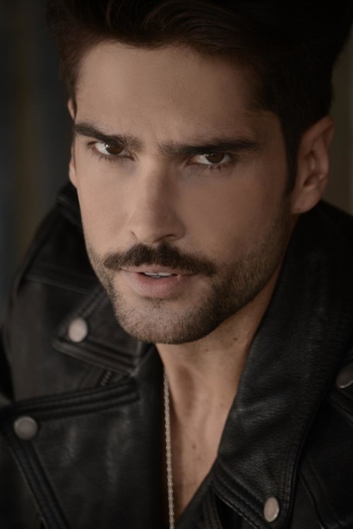 gaymadridboy:  Breno Junior  
