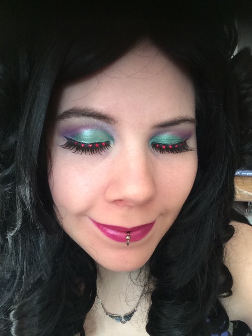 repenisulous:  skogsbrynet:  It’s been a horrible week but at least I got some new makeup to try. I’m loving that lipstick already.  Too bad the red stones on the lashes don’t really match, but I really wanted to try them out.  The red stones go