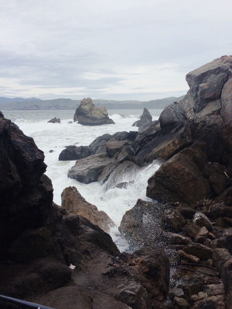 alittlebitoflace:  skies and the sea