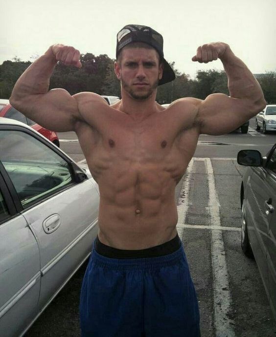 hakalulu98:straightbro-ing:musclecorps:Muhammed is the onley alpha in Texas All rednecks have to give there tight holes to his 18 year old cock