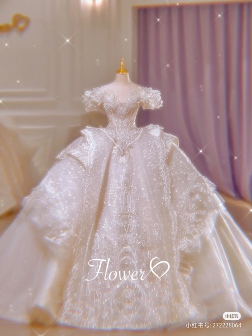 western style wedding dress by flower婚纱礼服馆