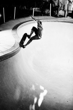 ryanallanphoto:  Arto Saari - Nosegrind -