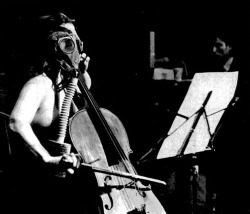 musicbabes:  Cellist Charlotte Moorman performs