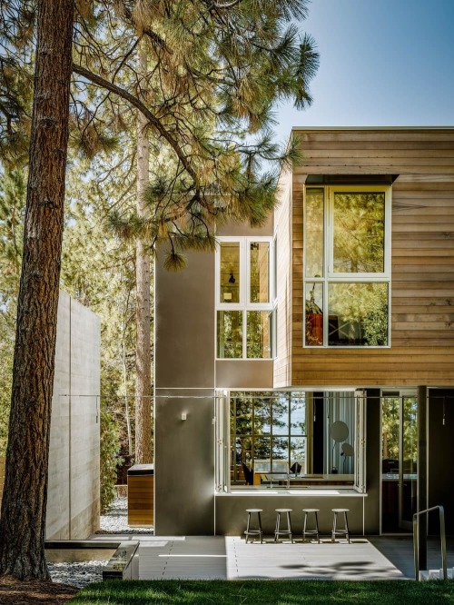 Burnt Cedar Residence by Faulkner Architects in HomeWorldDesign.com