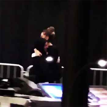 grandecurls:  Ari and Mac Backstage