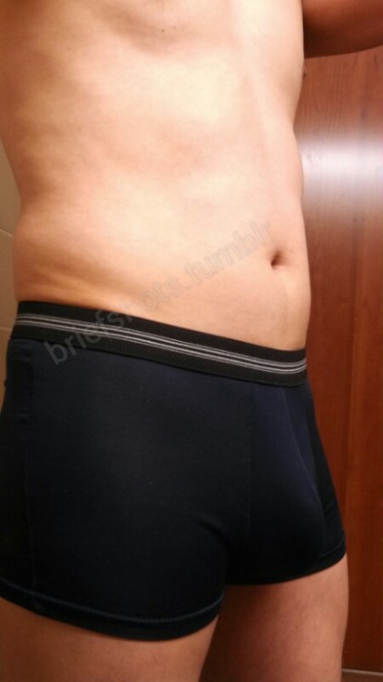 briefshots: I couldn’t decide which side looked better so I posted both. Enjoy! Life Trunks - 