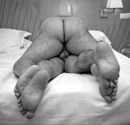 fhabhotdamncobs:  unitedbears:  UNITED_BEARS     W♂♂F     (WARNING!   No “Pretty Boys” here.)  