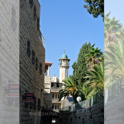 Minaret of a mosque along the Via Dolorosa in the Old City of Jerusalem … Shrines of faiths sitting side by side … 03 November 2013.
#travel #israel #jerusalem #oldcity #pilgrimage #viadolorosa #lent #stationsofthecross #ig_israel #igers #igersmakati...