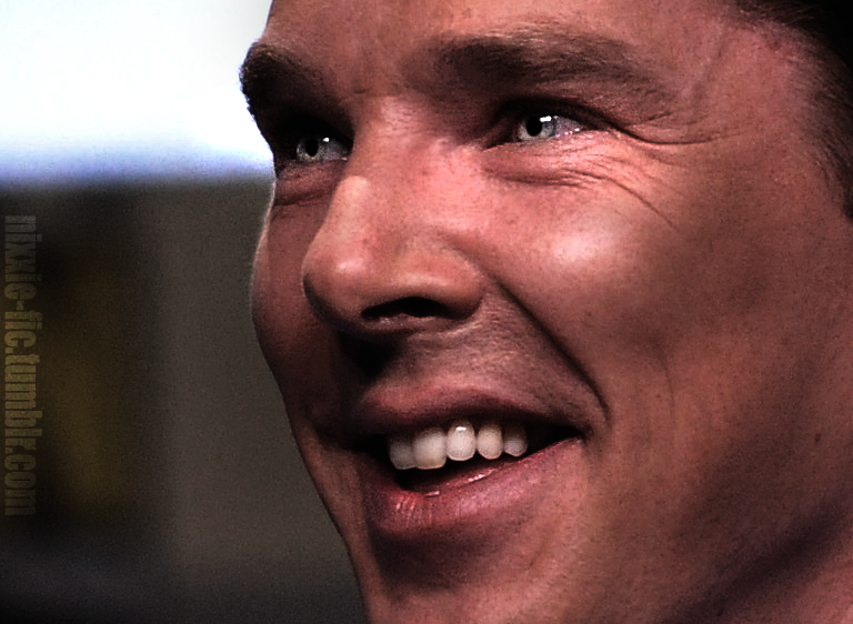 nixxie-fic:  New Benedict at SDCC Edit - I just love his smile here. and wowsers