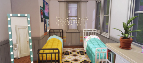 meisiu: Meisiu’s Rosey House§69,131 | 30 x 20 | 3 bed 2 bathNot all rooms are furnishedCC free but I