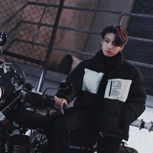 It's You: Jeon Jungkook X Reader