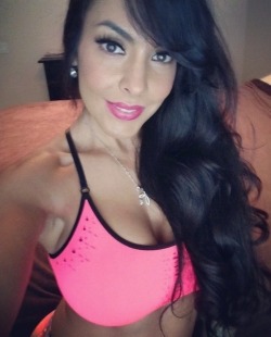 evans601:  #sexyeyessunday: @fitnessbymariza