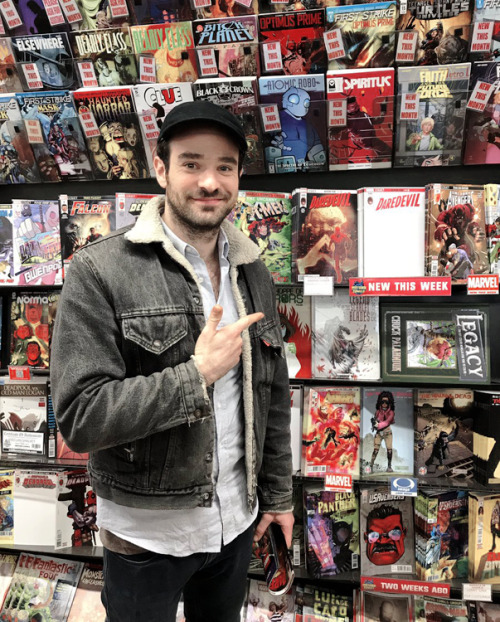 charliecoxxsource:MidtownComics: Did you see who came by today? Daredevil himself, the one and only 