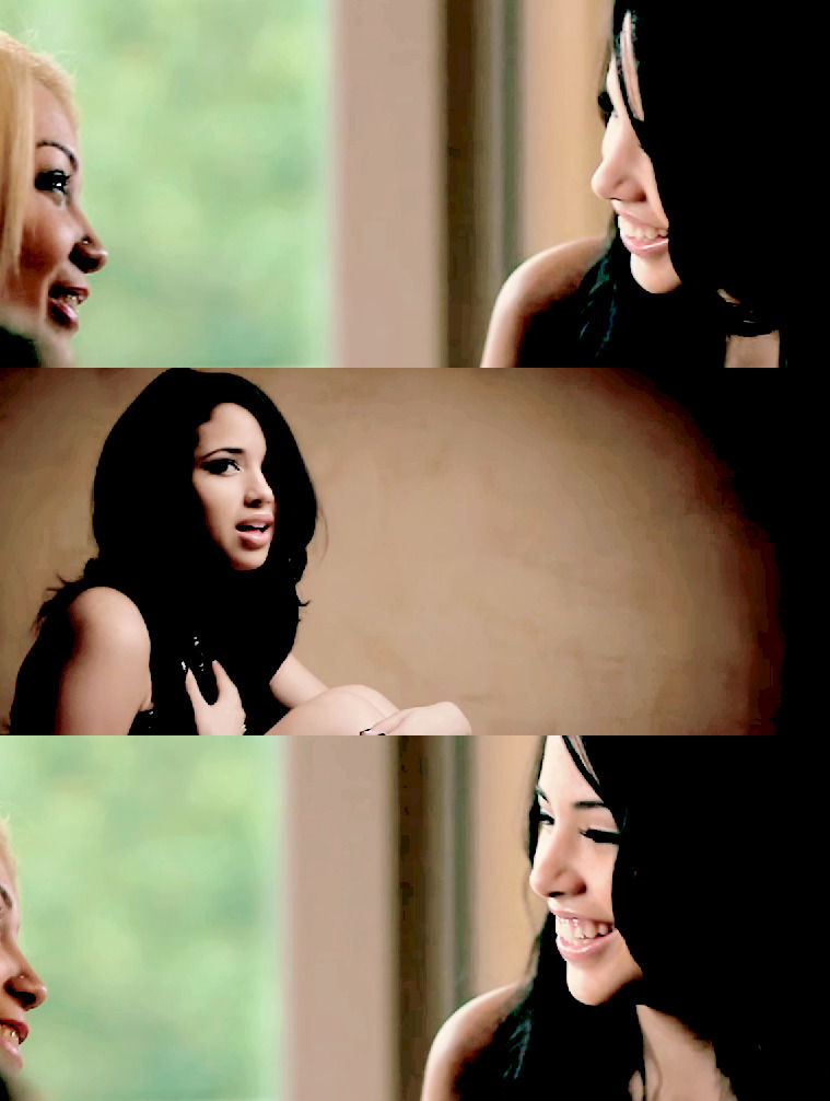 pattiegas:  So I’m that girl, I’m that jealous girl, J E A L O U S  