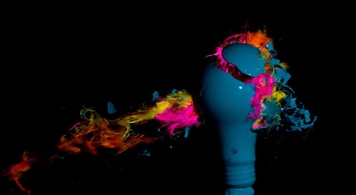 unicorn-meat-is-too-mainstream:American artist Jon Smith’s exploding lightbulb art