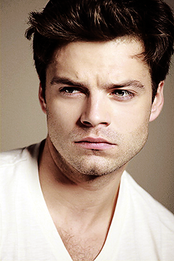 targaryne:  Sebastian Stan2012 