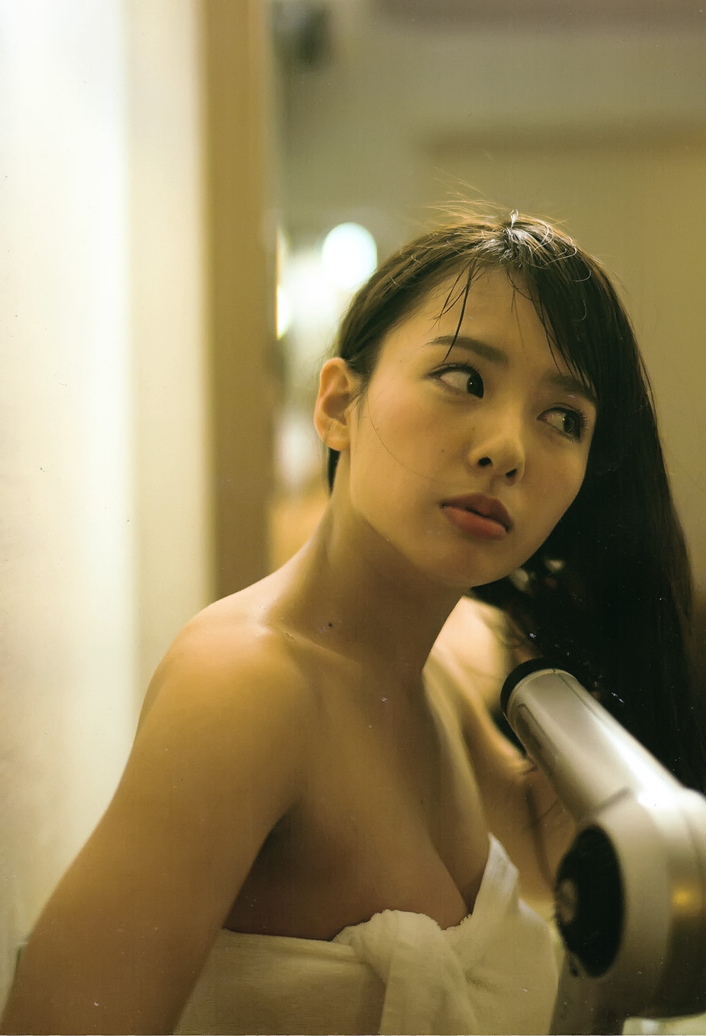 saltuaface:  山田菜々寫真集「4+3=7」scan by bjzhangzhe