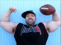 muscleaddict:  New set of my ”Look What Am I Watching Right Now?” series… The Football Player! Mr.Incredible Hunky; M I K E   S A U S E D O ! Need More Muscle Gay Gifs? - Click To Follow Tumblr’s Most Addictive MUSCLE BLOG! 
