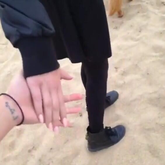 pale-babes-of-ghetto:  yung-medusa:  ︻╦╤─ soft ghetto ─╤╦︻  —