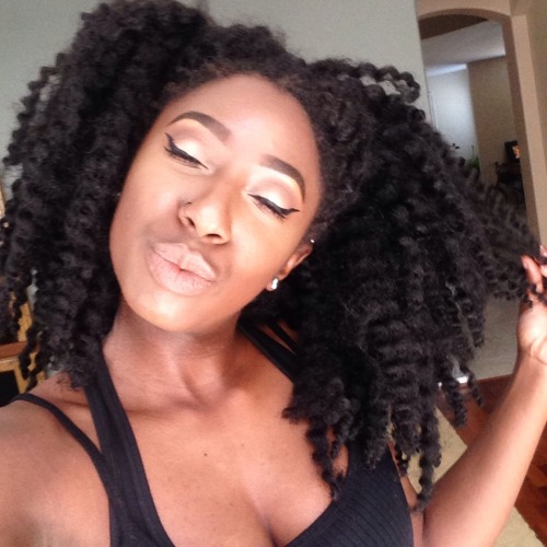 naturalblkgirlsrock:  Protective style; crochet  Ig: @halobennett Tumblr: @hayleymayy