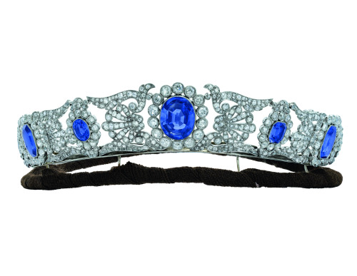 fashionsfromhistory: Tiara from a parure owned by Stéphanie de Beauharnais, adopted daughter 