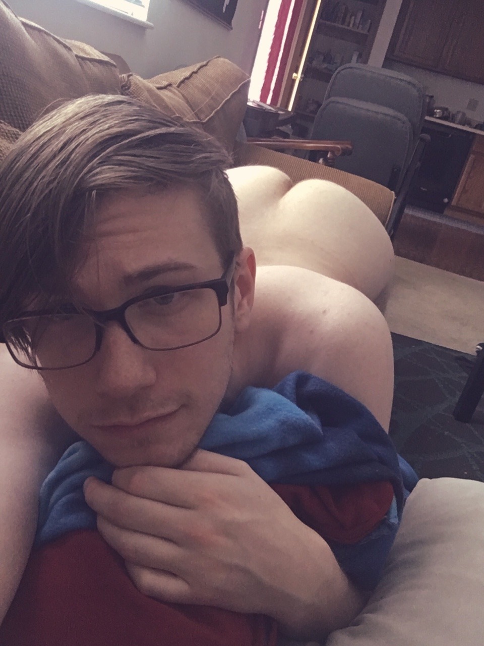 the-trade-mage:  Just the next door boy relaxing on the couch looking for some company