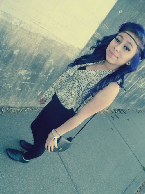 fknnsteazyx3:  ✌ heeey , 