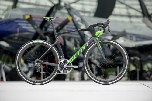 strange-measure: Aero Wars: Scott’s New Foil is Faster, Lighter, More Integrated and Compliant www.b