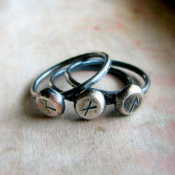 paganroots:  Rune rings by noblegnome