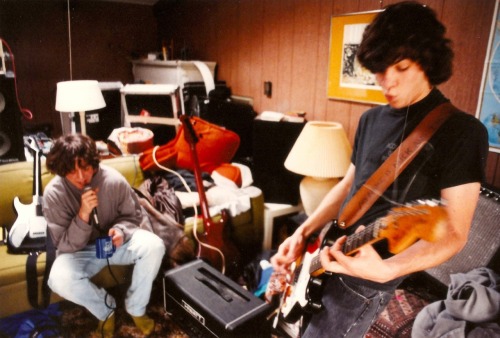 oneloveforboognish:the ween 1988
