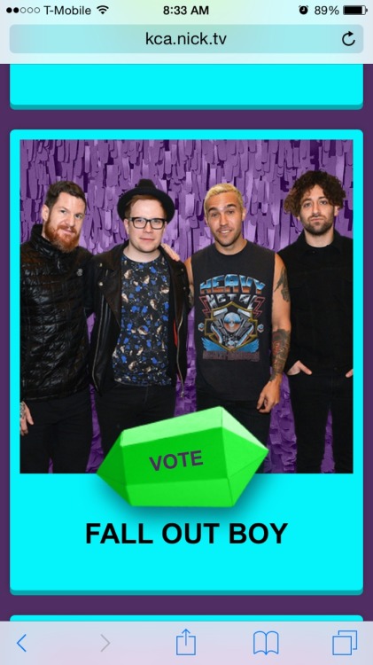 whiskey-roses: dont-trip-on-that-patrick-stump:I JUST WANTED TO REMIND YOU GUYS FOB IS RUNNING AGAIN