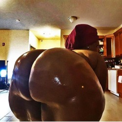 bigbootylist:  Good LORD!!!!!  #girl #love #cute #picoftheday #beautiful #instagood #fun #pretty #follow #followme #oiled #swag #sexy #hot #curvy #black #followme #beauty #damn #juicy #like #azz #phat #likes #photooftheday #love #likeforlike #s4s #thick