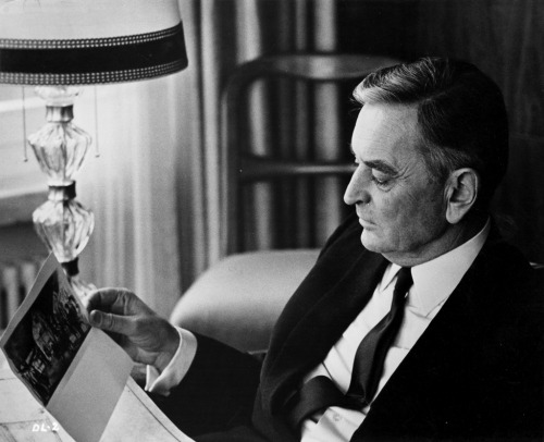 Sir David Lean March 25, 1908 - April 16, 1991 “Film is a dramatised reality and it is the director’