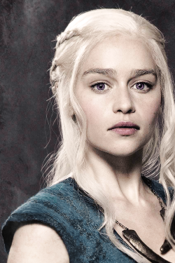 stormbornvalkyrie:  Daenerys Targaryen |