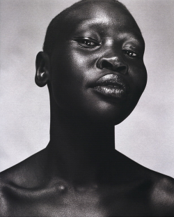 mariah-do-not-care-y:  Nylon March 2001 In Your Face Photography by Mark Abrahams: Alek Wek , Guinevere van Seenus 