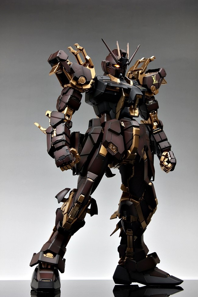 rhubarbes:  PG 1/60 Aile Strike Gundam   Sky Grasper [Louis Vuitton Custom] – Painted