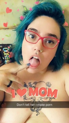 jezebeljordan:  Happy Mother’s Day!  Come join my premium channel! We have lots of fun! It’s naughty and nice 😜   Buy me a coffee: http://ko-fi.com/Q5Q5D9GT    Custom content available or catch me on Project Maenad!  spoil me! wishlist💘