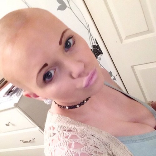 selfieklubben:bald picture  #bald #baldhead #nohair #headshaved #shavedhead #female #selfie by kirst