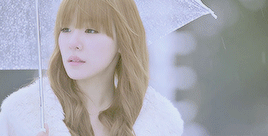 yeahkrystal: tiffany&taeyeon in time machine
