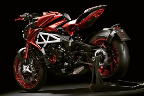 MV Agusta Brutale 800RR Lewis Hamilton#mvagusta #mv #italiandesign #motoitalia #brutale #ducati #red