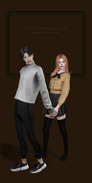 hitohari-sims: bignaicc: mDn-Couple pose N1 (*/ω＼*) I’m a beginner for creating poses, so if there