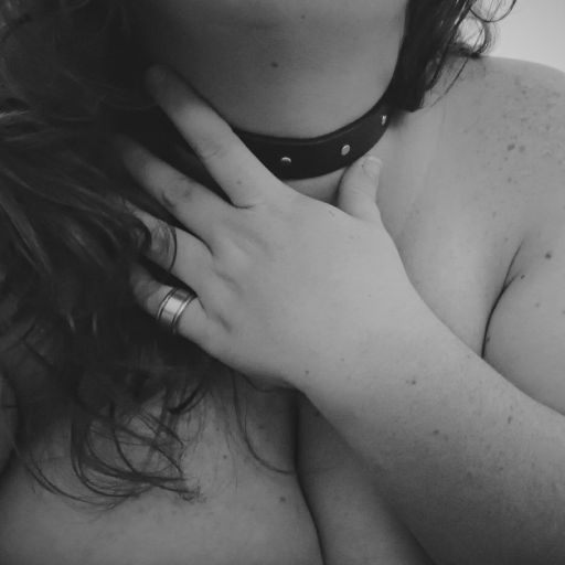 collar-and-bone:Can I just eat you out on the couch while the rain hits the windows
