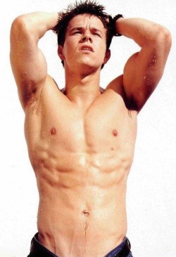 celebpits:  Mark Wahlberg in his “Marky Mark” days