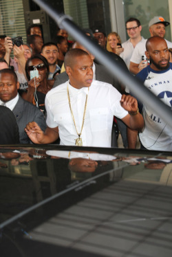 aintnojigga:  Jay-Z leaving Chelsea’s Pace Gallery, after performing Picasso Baby for six hours straight to a crowd inside the gallery for the single’s music video.